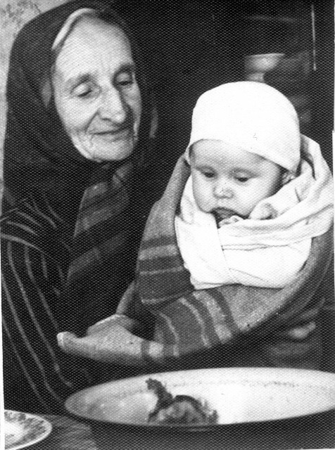 Смородинова Евдокия Матвеевна с правнуком Александром – 1960 г.