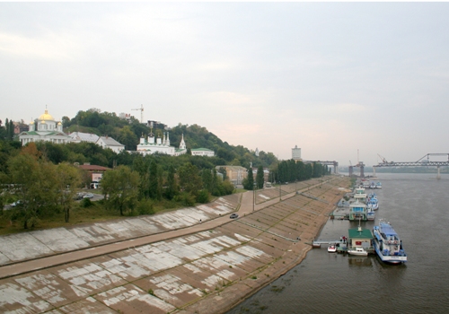 Вид на Благовещенскую слободу с Канавинского моста, 2009 г. Фото С.В. Дмитриевского