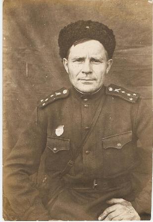 Старший политрук Нестеров, начало 1943 г.