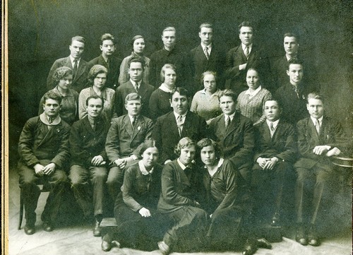 Студенты группы № 38 Геологического факультета Казанского государственного университета. 1935 год.