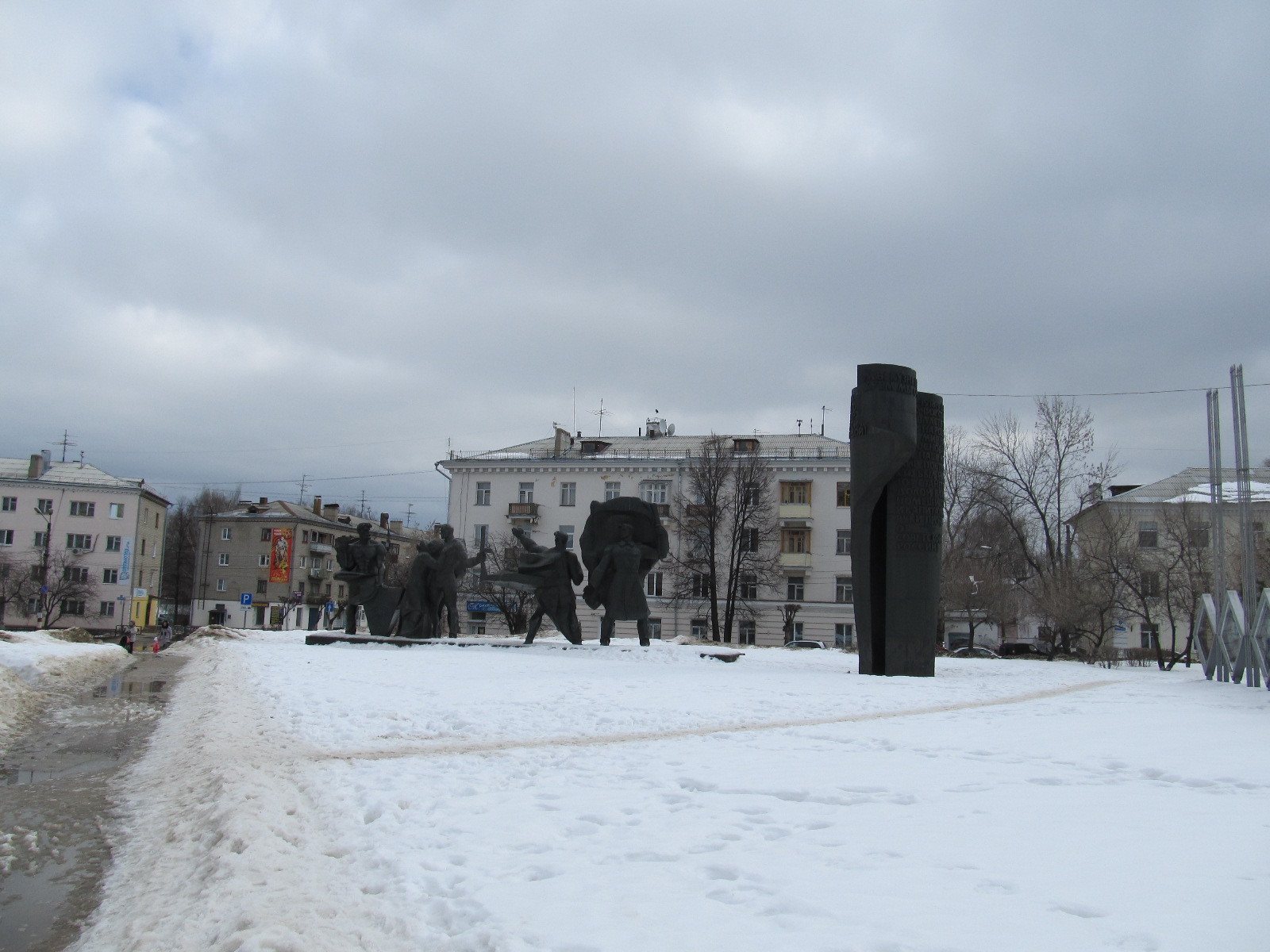 Нижегородская область, город Бор. Площадь Победы. Памятник героям Великой Отечественной войны.