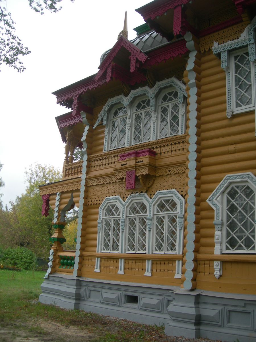 Фрагмент восточного фасада