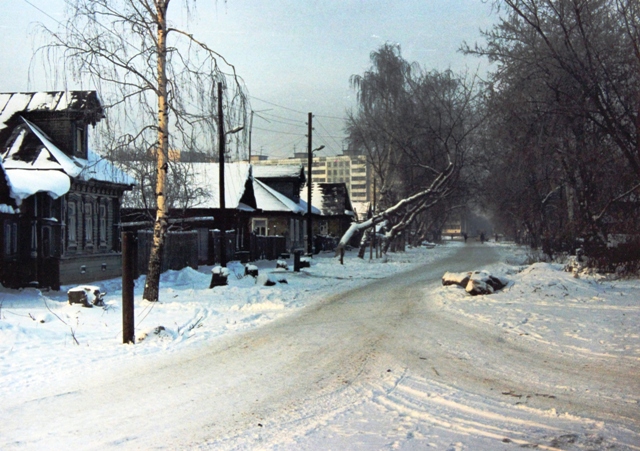 Дома бывш. д. Княжиха в районе новостроек в Московском районе. Фото 1996 года