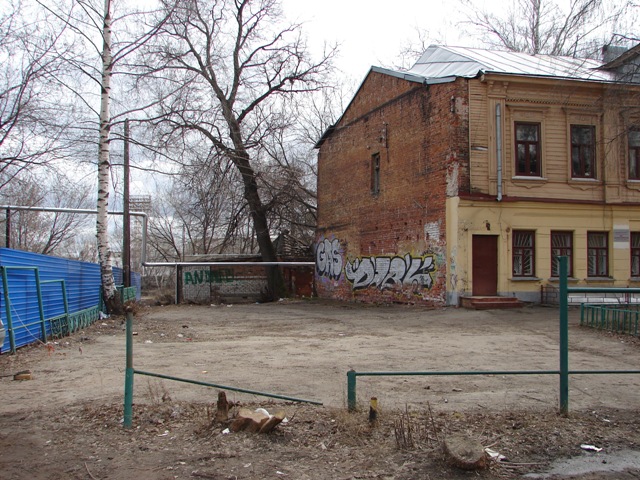 Южная граница площадки обследования. Вид с запада