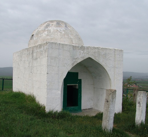 Мавзолей Борга-Хаш. Фото А. Казаряна, 2008 г.