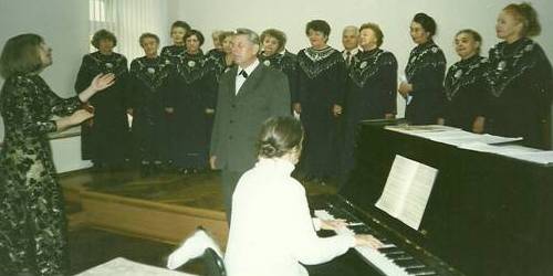 Концерт  в Доме ветеранов в 2002 г. 